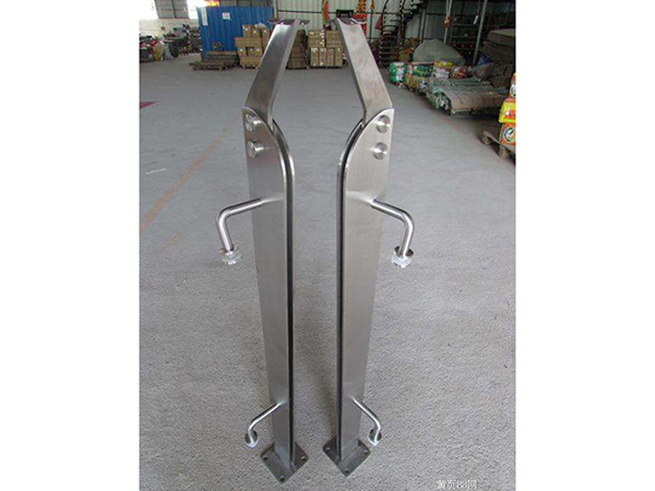 不锈钢护栏立柱