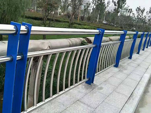 桥梁护栏
