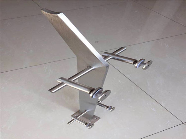 不锈钢护栏立柱