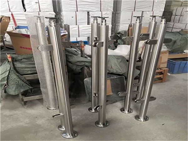 不锈钢护栏立柱